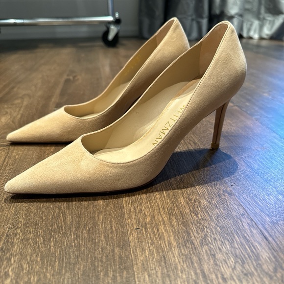 Stuart Weitzman 75 Pointed Toe Pumps - Picture 4 of 6